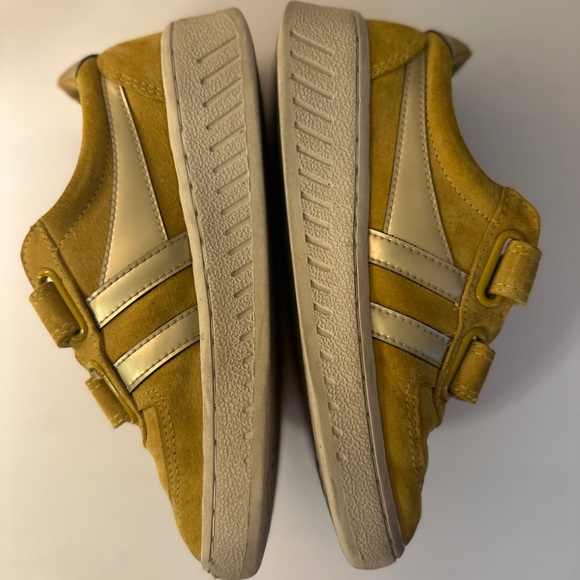 Girls Gold Gola Shoes - Picture 6 of 10